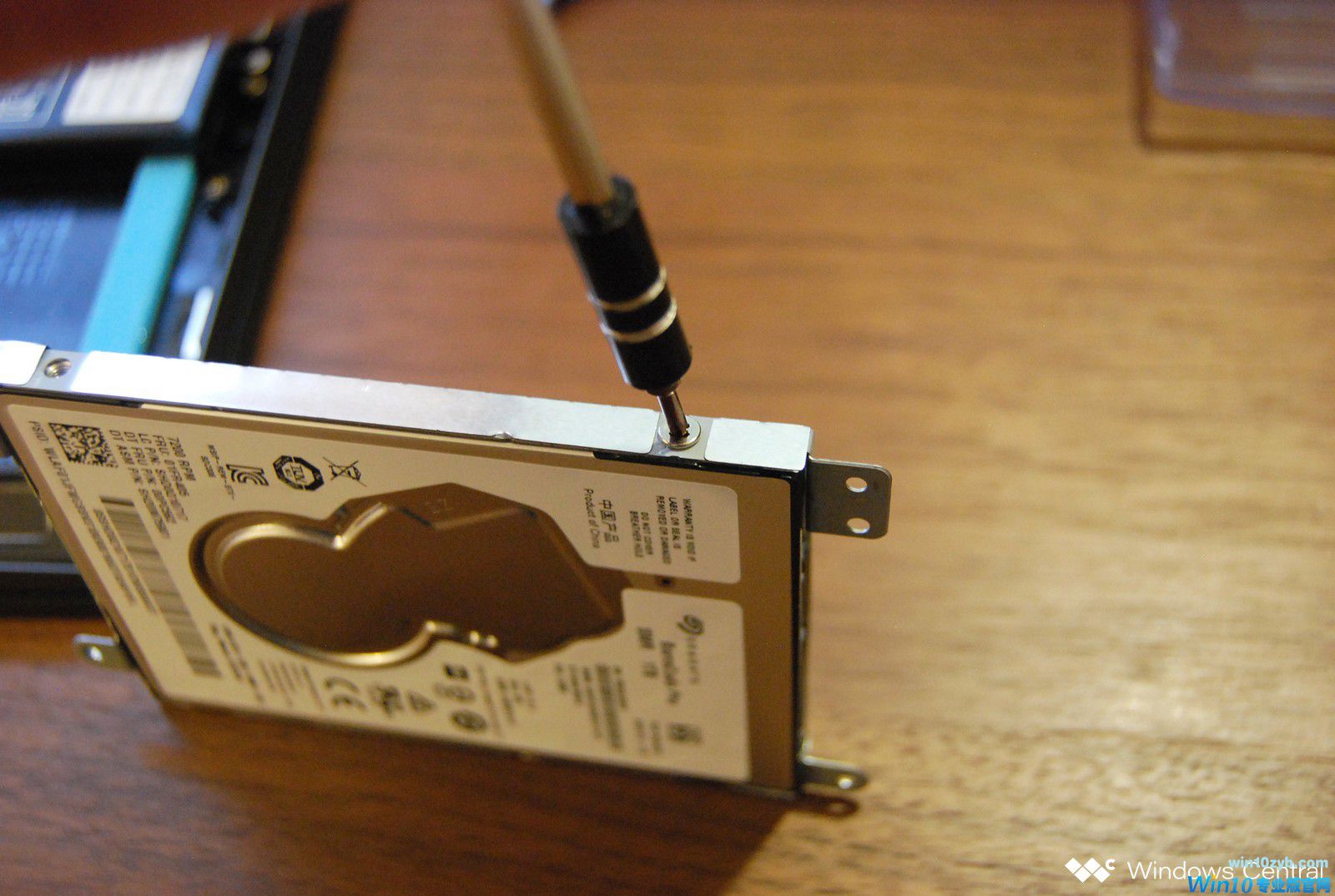 Windows10:如何升级Lenovo Legion Y740中的硬盘5.jpg