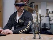 科幻走进现实 微软确认Win10明年支持全息眼镜操作