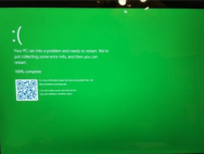 看惯了win10蓝屏 你见过Windows绿屏吗?