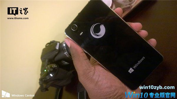 Win10 Mobile新手机Cerulean发布:骁龙617,3GB内存